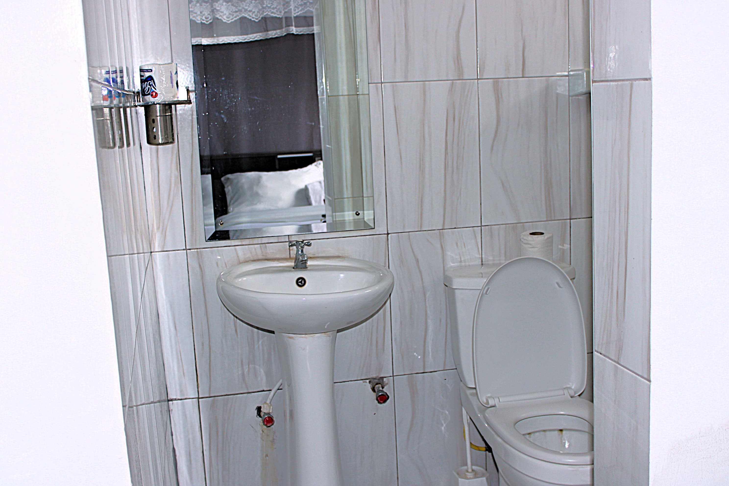 Superior room — Private bathroom with an instant hot shower